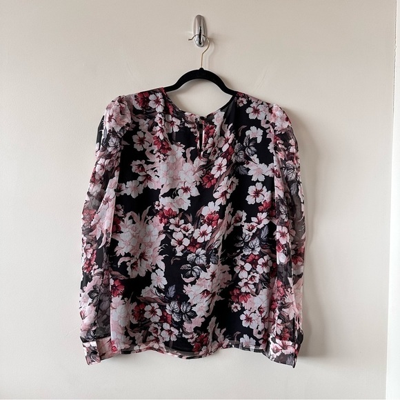 VINCE Camuto-Dark Floral Sheer Puff Sleeve Spring/Summer Blouse (Size:Large) - Picture 2 of 10